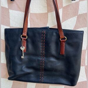 Fossil Whipstitch 1954 Key Pebble Black  Brown Leather Crossbody Hand Bag